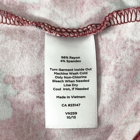 Talbots Plus 1X Top Tee Floral Cap Sleeve Red Pink - Picture 10 of 10